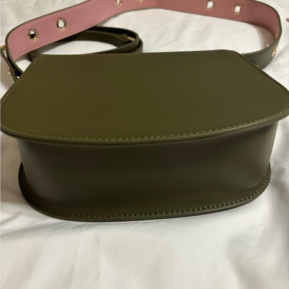 Ampere Olive Green & Blush Pink Saddle Crossbody Bag with Interchangeable Straps - Picture 6 of 7